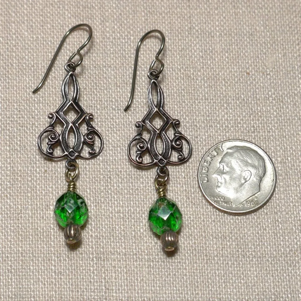 Hand Crafted Handmade Earrings Brass Filigree & Green Czech Glass Bead E… - Picture 3 of 4